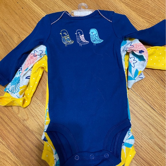 3 piece long sleeve onesie set - Picture 4 of 4